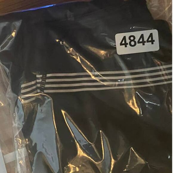 BLUE Saks Fifth Avenue Black Capri Ankle Athletic Pants Medium - Picture 5 of 5